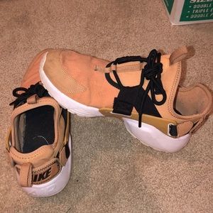 Nike Air Huarache City Low!:)